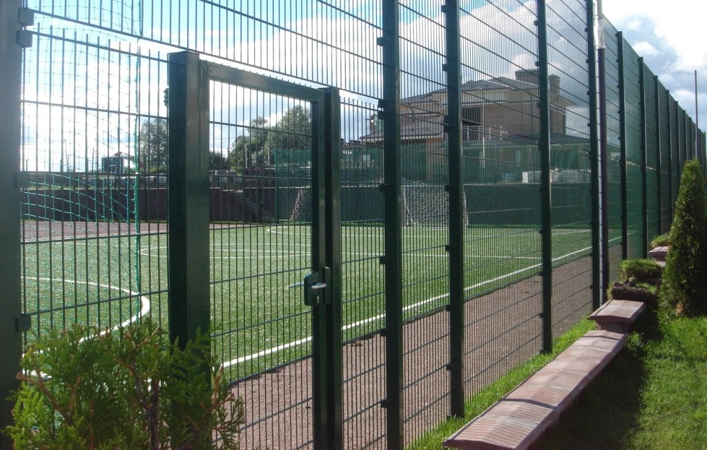 Забор для ограждения спорт площадки